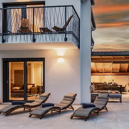 Enja In Tranquille Village With Heated Salted Pool *