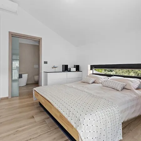 Vila Enja In Tranquille Village With Heated Salted Pool Vintijan