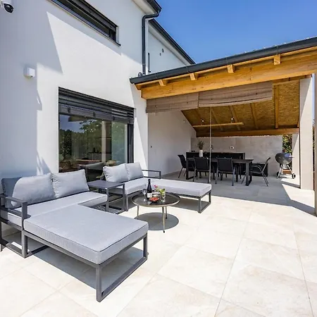 Enja In Tranquille Village With Heated Salted Pool *